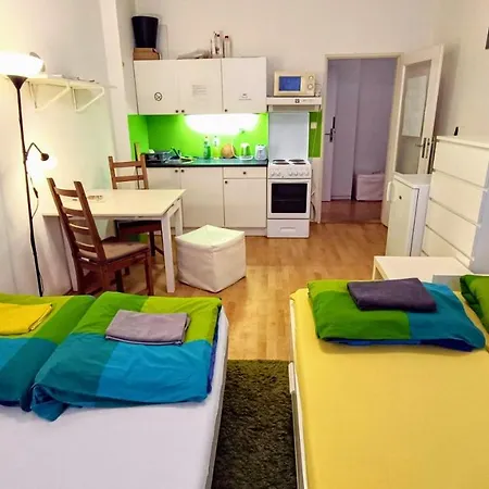 By The Center Apartamento